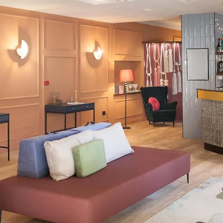 Hotel Bristol